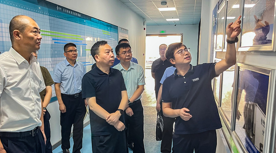 江苏省镇江市新区管委会领导莅临97522国际游戏储能江苏工厂调研指导