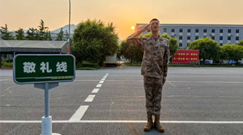 阅兵背后的故事：用军人底色书写“星榜样”风采